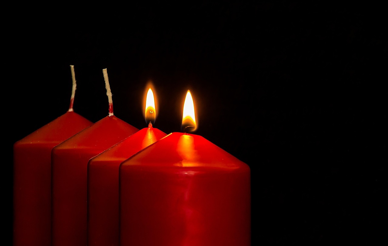 O que é amarração amorosa: Entenda o significado e os riscos desse ritual